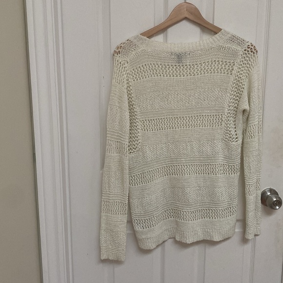 Forever 21 Knit Lightweight Sweater (M) - Picture 3 of 3